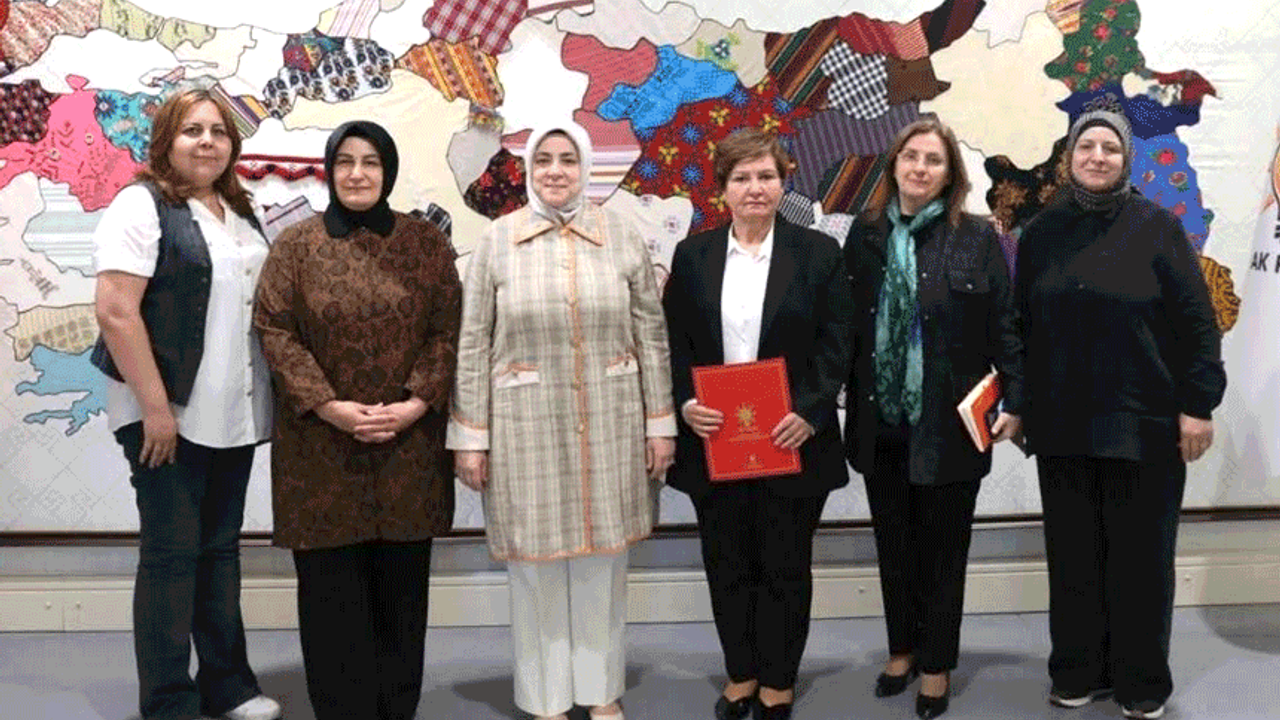 AK Parti Odunpazarı’nda yeni Kadın Kolları Başkanı