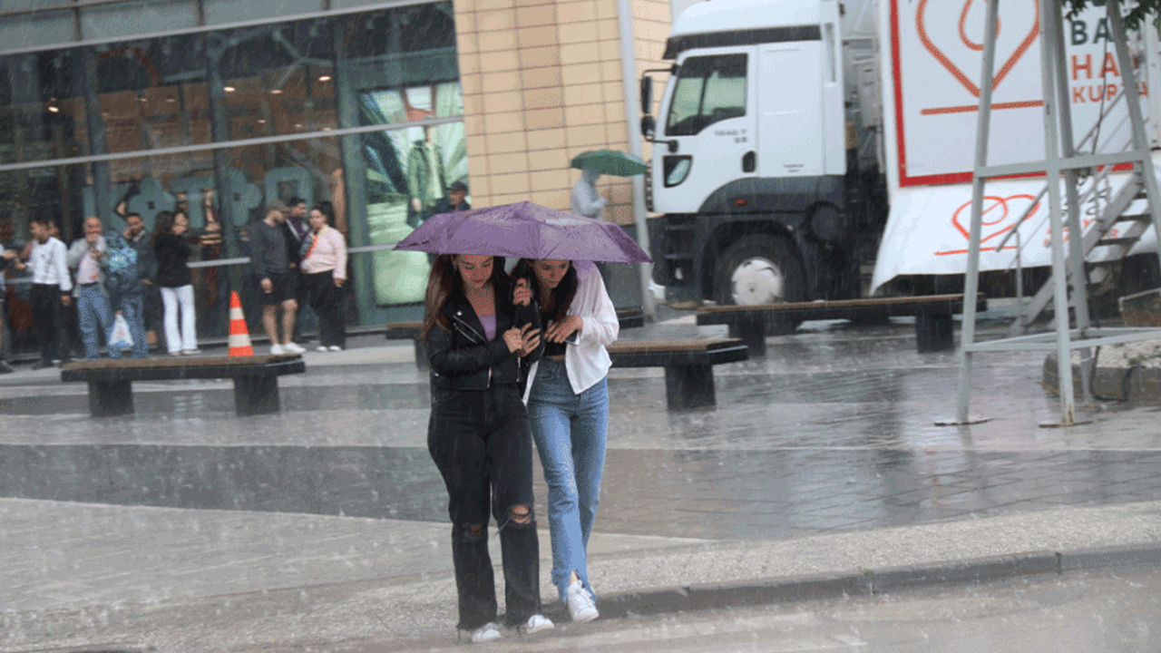 Eskişehir’de gök gürültülü sağanak yağış bekleniyor
