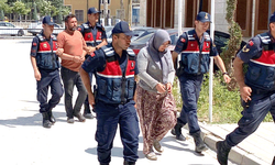 Eşini taciz eden adamı sopa ile döverek öldürdü