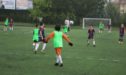 Eskişehir'de minikler futbol şenliğinde tatlı rekabet