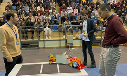 ESOGÜ'de hurda malzemelerden yapılan robotlar yarıştı