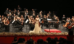 Eskişehir'in gurur kaynağı 'senfoni' ayakta alkışlandı
