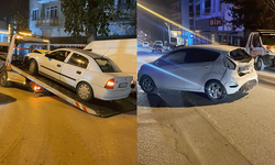 Emirdağ'da alkollü sürücü dört araca çarpıp kaçtı