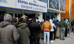 Emekliliğe hazırlanan kamu çalışanları için SGK'dan kritik uyarı