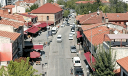 Eskişehir'de trafiğe kapatılan tarihi bölgeye saat güncellemesi