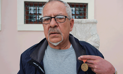 Dede yadigarı İstiklal Madalyası'nı müzeye bağışladı