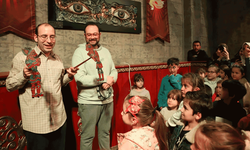 Masal Şatosu'nda Karagöz-Hacivat