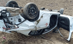 Afyon'da tarım arazisine giren sürücü yaralandı