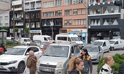 Eskişehir'de otobüs kuyruğu trafiği felç etti