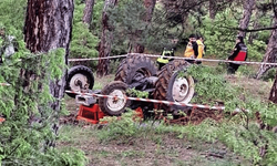 Tavşanlı’da traktör devrildi: Sürücü hayatını kaybetti