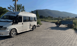 Afyon'da patpat ile minibüs çarpıştı: Dört yaralı