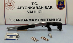 Afyon'da uyuşturucuyla yakalandı: Tüfekle havaya ateş etti