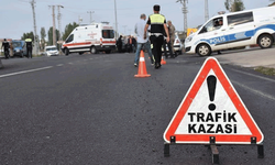 Afyon'da kaza: Sürücüler hastaneye kaldırıldı