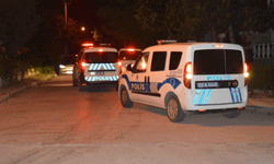 Afyon'da polisten kaçınca şüphe çekti: Araç içinden 7 kaçak göçmen çıktı