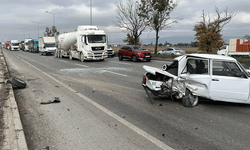 Eskişehir’de feci kaza! Araçlar hurdaya döndü