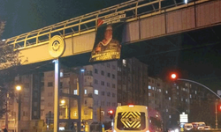 Eskişehir'deki üst geçide Ebu Ubeyde posteri astılar