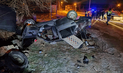 Afyon'da takla atıp ters dönen otomobilde 4 kişi yaralandı