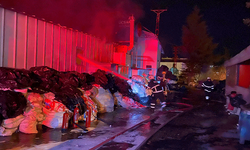 Bilecik'te işçi dolu fabrikada yangın