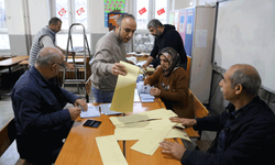 32 ilde sandıklar kapandı: Oy sayımları başladı