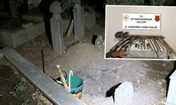 Afyon'da mezarlık definecilerine suçüstü