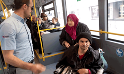 Eskişehir’de belediye otobüs şoföründen insanlık dersi