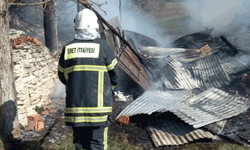 Kütahya'da yangın: Kül olana kadar yandı