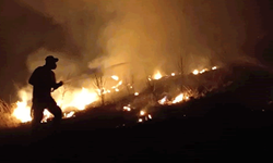 Afyon'da korkutan yangın: Ekipler sevk edildi