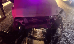 Kütahya'da minibüs ile otomobil çarpıştı: 1 yaralı