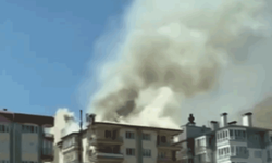 Afyon'da korkutan yangın: 14 daire boşaltıldı