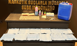 Afyon polisinden zehir imalathanesine baskın: 3 tutuklama