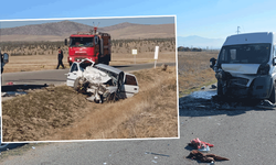 Komşuda feci kaza: Öğrenci servisi otomobille çarpıştı! Ölü ve yaralılar var