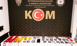 Polis kaçak makaron ve cep telefonu aksesuarı ele geçirdi