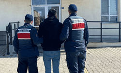 Afyon'da kaçak şahıs jandarma ekiplerine yakayı ele verdi