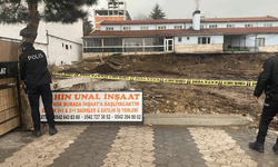 Afyon'da bir inşaatın çalışması göçme tehlikesi nedeniyle durduruldu
