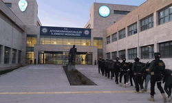 Afyon'da DEAŞ operasyonu: 9 gözaltı