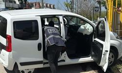 Eskişehir’de nefes kesen anlar: Firari isim iki kadınla kaçmaya çalıştı…
