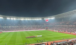Eskişehirspor’da maraton alt tribün biletleri tükendi, üst tribün satışta