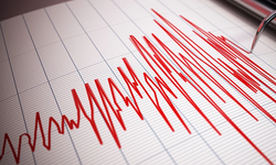 Bir deprem daha! Çevre illerden de hissedildi