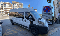 Durak değil otopark! Eskişehir’de kuralsızlığa tepki büyüyor