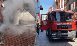 Eskişehir’de yangın paniği: Öğrenciler kendini sokağa attı
