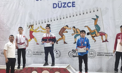Eskişehirli güreşçi Türkiye şampiyonasında kürsüde