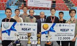 Eskişehirli öğrenciler MEB robot Yarışması’nda Türkiye dereceleriyle döndü