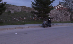 Kütahya'da elektrikli motosiklet devrildi: 1 yaralı