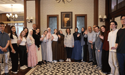 Ünlüce Tataristanlı üniversiteli öğrencilerle bir araya geldi