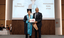 Eskişehir’in gururu okulda mezuniyet coşkusu yaşandı