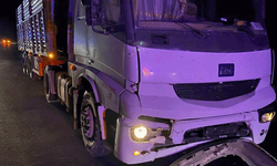Kütahya'da tırla otomobil çarpıştı: 4 yaralı