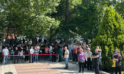 Sınav kapısında dram: Eskişehir’de aday kimlik yüzünden giremedi