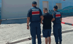 Afyon'da birçok suçtan aranan 9 kişiyi jandarma yakaladı