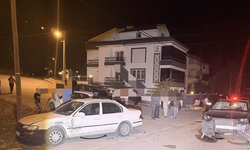 Afyon'da otomobillerin çarpıştığı kazada 3 kişi yaralandı