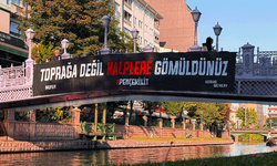 Eskişehirspor taraftarları şehitlerimizi unutmadı